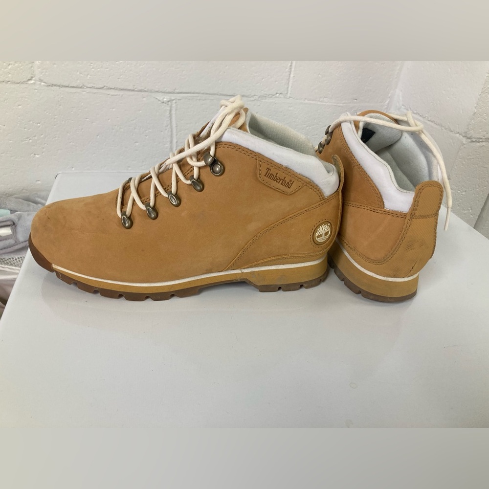 COPY - Womens 8.5 timberland boots